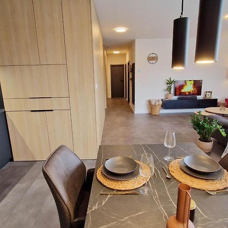 Hillshome - 84M2 Moderny Byt S Terasou Aj Saunou Liptovský Mikuláš Exterior foto